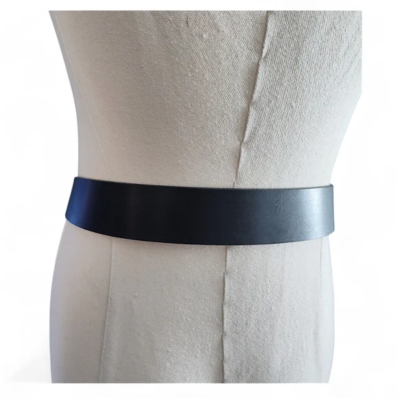 Women's Round Buckle Belt- Wild Fable Black - Womens XS -Target - Picture 5 of 8